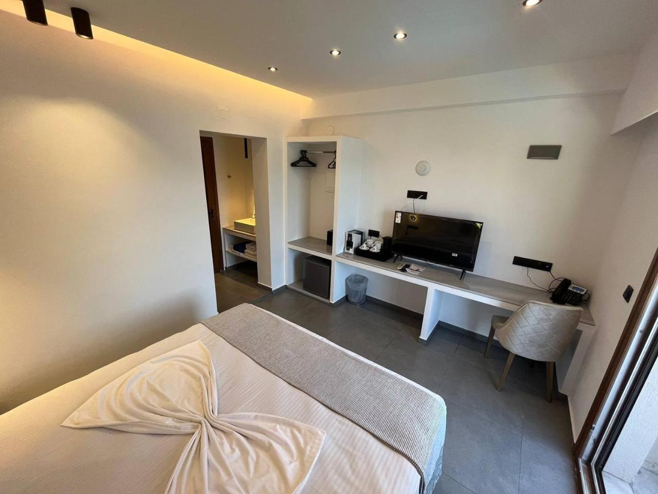 Blue Bay 3*